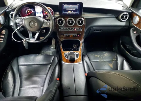 2017 Mercedes-Benz Glc 300 4Matic z USA, uszkodzony, nr VIN WDC0G4KBXHF130730